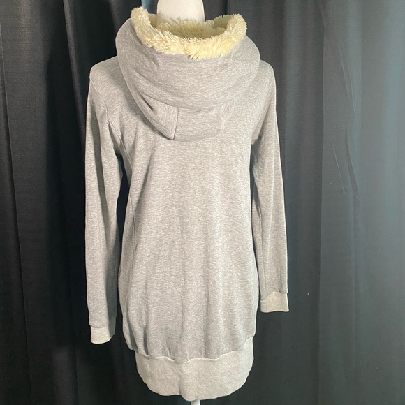 Gomme good Fur Hood Dress - Picture 4 of 5